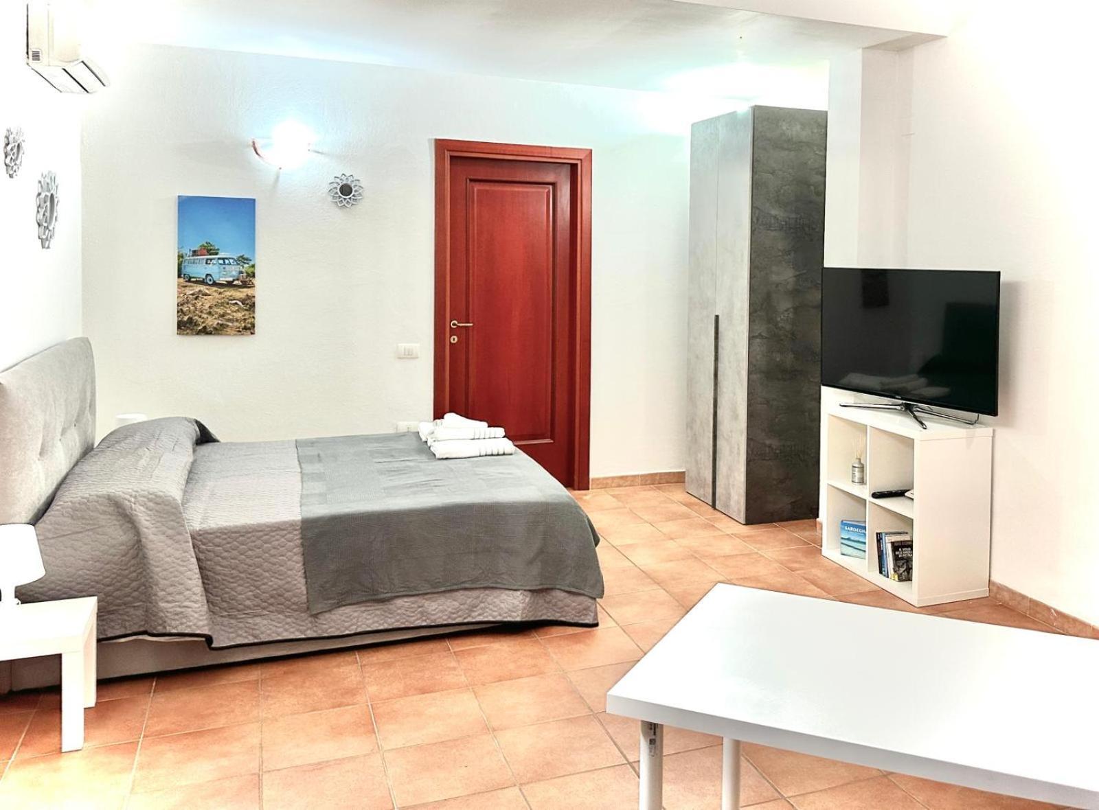Poetto Beach Apartment Quartu SantʼElena Extérieur photo
